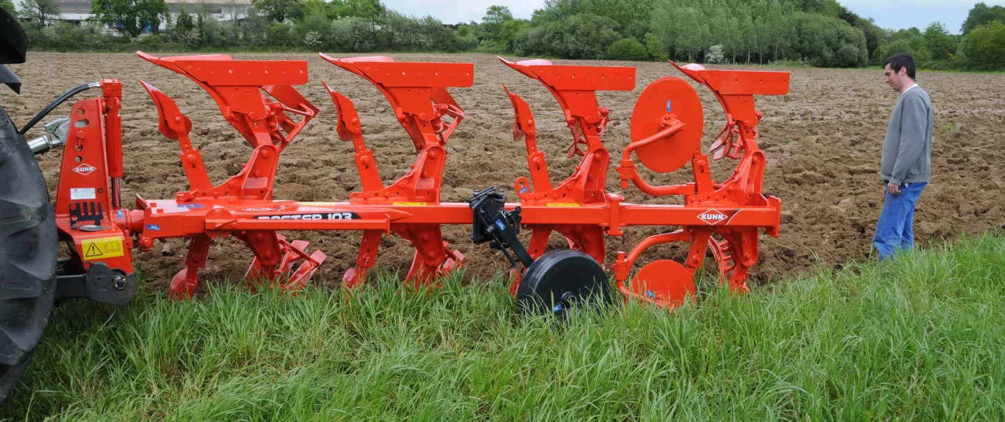 The plough MASTER 103 allows you to work in all conditions thanks to its proven reliability.