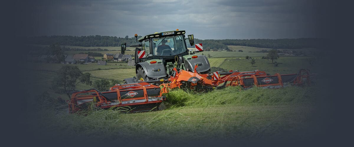 FC 1030 RA mower conditioner with swath grouper