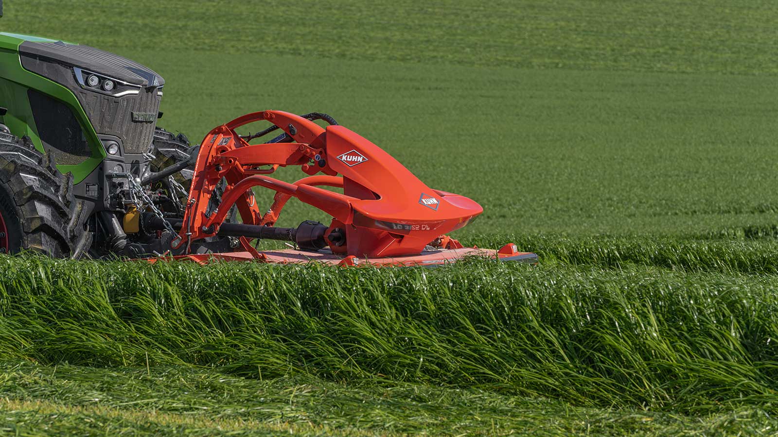 Front mounted mower conditioners FC 1025 F | KUHN