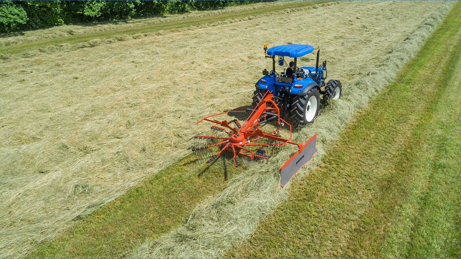 Mounted single-rotor rakes | KUHN