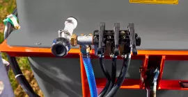 AF avec basculement et pivotement hydraulique