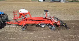View of the KUHN CCX 9000 cover crop seed drill