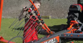 colocación de las horquillas en el soporte