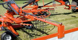 Hydraulische zwadbreedteverstelling