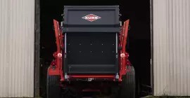 The most compact 11 m3 all-forage straw blower-feeder on the market