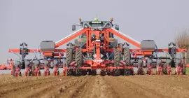 Een PLANTER 3 TRS stilstaand