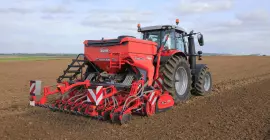 HR 3040 en VENTA 3020 zaaicombinatie aan het werk