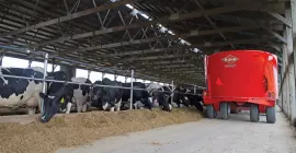 Vista de las mezcladoras de sinfín único de la serie VSL 200 de KUHN