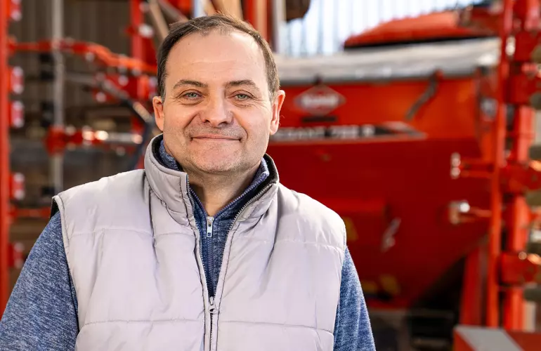 Emmanuel, a french farmer testing the MEGANT seed drill