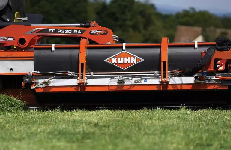 FC 9330 RA in the field