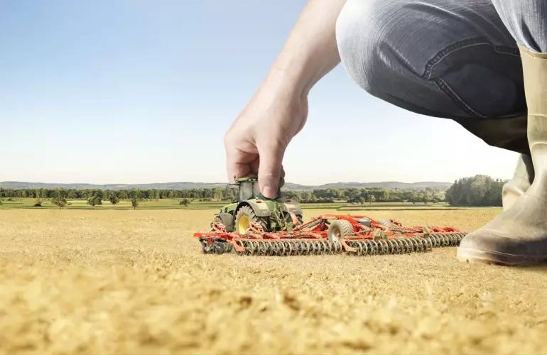 The OPTIMER range provides optimum penetration capacity for work from 5 to 15 cm deep, depending on the diameter of the discs chosen.