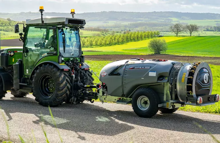 ANTIS-M-1002-R82_TRANSPORT_GROUND_FENDT-(4).jpg
