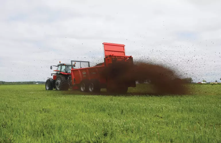 Esparcidor de caja KUHN PS 270