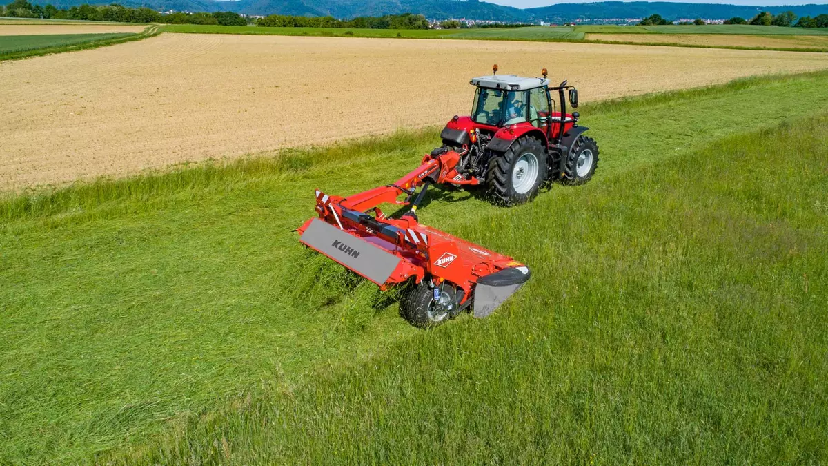Trailed Side pull mower conditioner FC 1061 TL | KUHN
