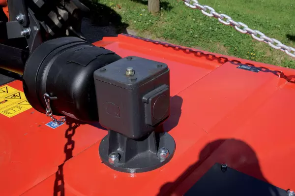 Trituración de restos lo más leñosos posible con las trituradoras de eje vertical BAV