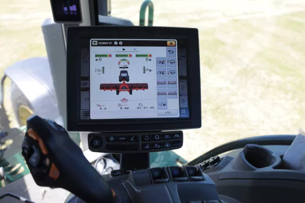 MM1302_ISOBUS Controls.jpg