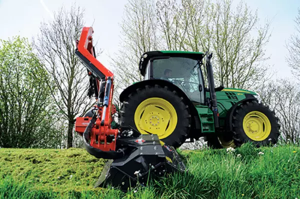 Better visibility with the POLY-LONGER 5050 SP and its semi-leading OPTIview arm