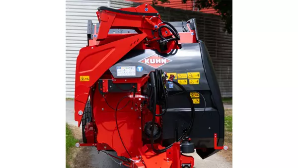 Versatile chute: long reach and clean work