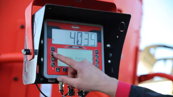 The KUHN DG600 weighing terminal features the programming functions as standard