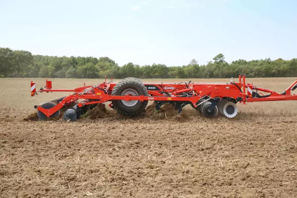 PERFORMER tines at work rows