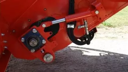 Conveyor automatic hydraulic conveyor tensioning system for unrivalled service life