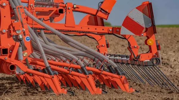 The coulter bar of the VENTA 100 seed drill range is lighter.