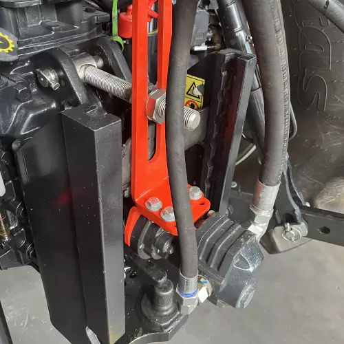 Track eradicator to eliminate tractor wheel marks for the ESPRO seed drill