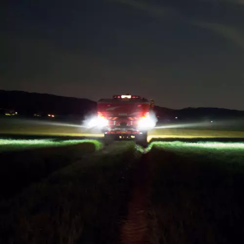 SpreadLight lights up the spread pattern so you can work at night as well as during the day