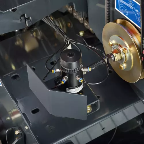 Continuous chain oiling system