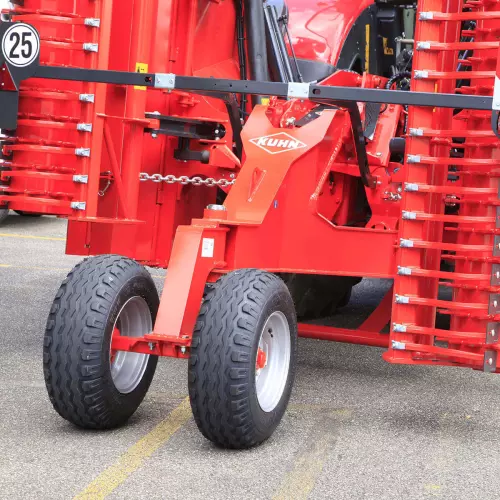 Pivoting twin wheels for safe transport of EL 402R-600 power tillers