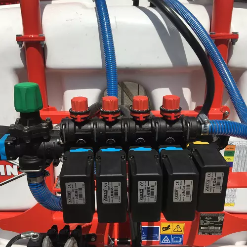 Electrical control for the spraying