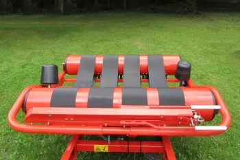 Wrapping table with 4 belts