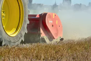 Acceso y mantenimiento fácil de las trituradoras de residuos de cultivos BC serie 10