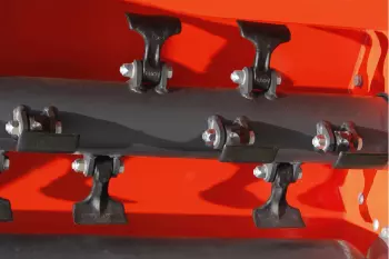 Excelente seguimiento del terreno debido a la posición del rodillo cerca del rotor en la gama BE 10