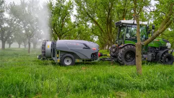 Photo du pulvérisateur ANTIS M 2 au travail