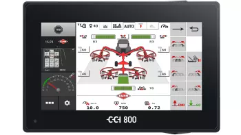 CCI 800 terminal displaying simultaneously different information on its anti-glare user-friendly screen
