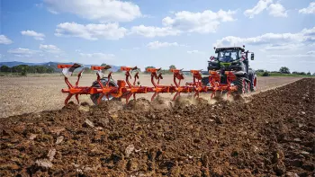 The MULTI-LEADER XT in the furrow version is particularly recommended in heterogeneous fields