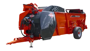The PRIMOR GII 110.1 Polydrive all-forage straw blower-feeder guarantees exceptional working comfort!