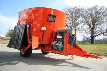KUHN PROFILE mixer wagons: the lowest height on the market!