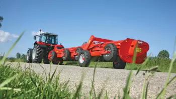 Safe and practical transport of RMS 820 field shredders