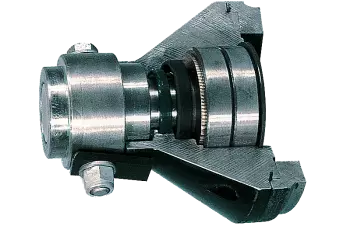 The roller with removable ends gives the required reliability to your VKM shredder