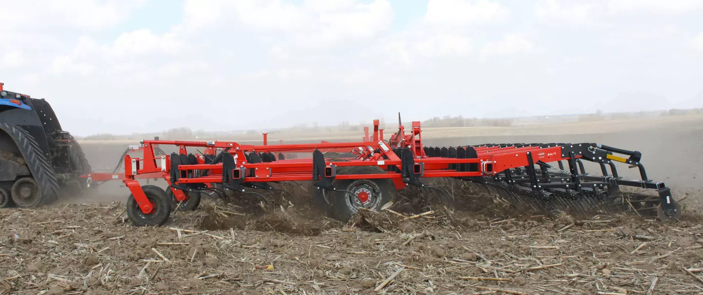 Aanzicht van de KUHN 5635 Field Cultivator