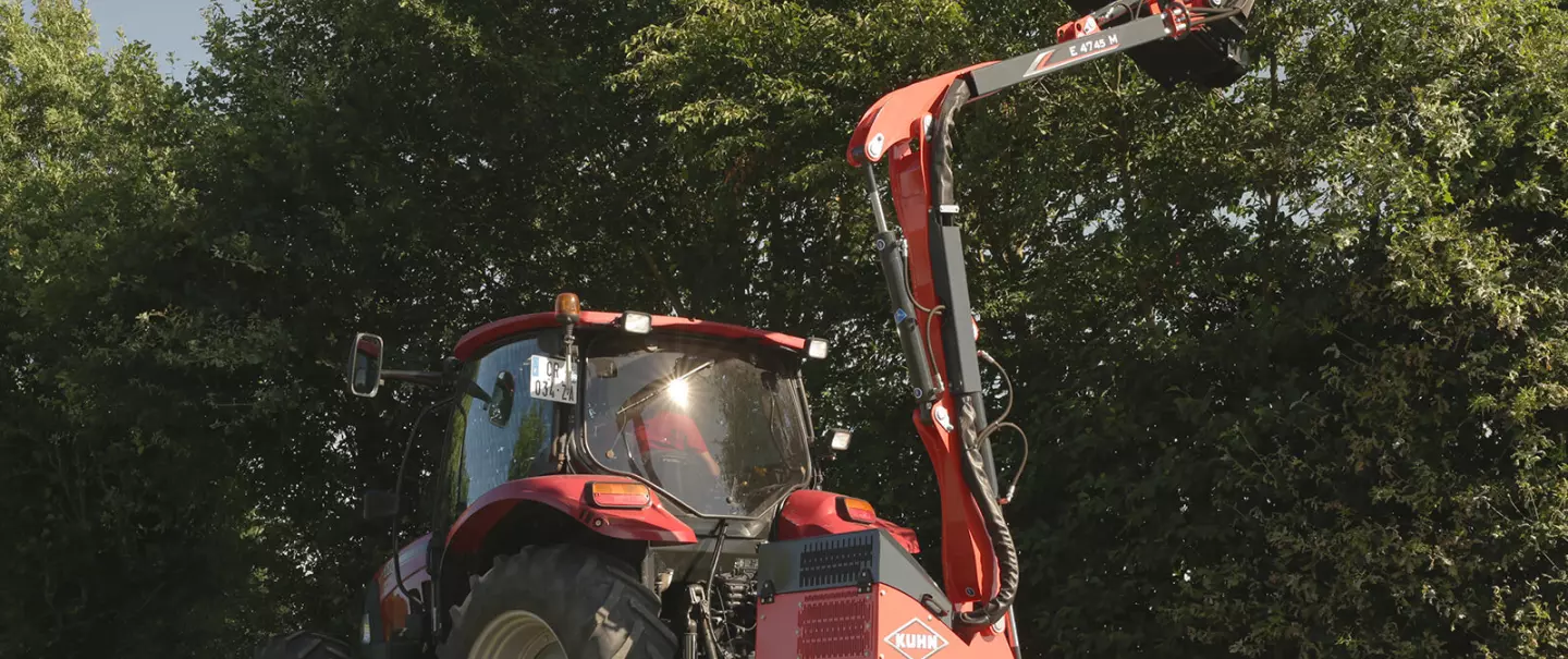 AGRI-LONGER GII with Mechanical Safety Hedge and Grass Cutters