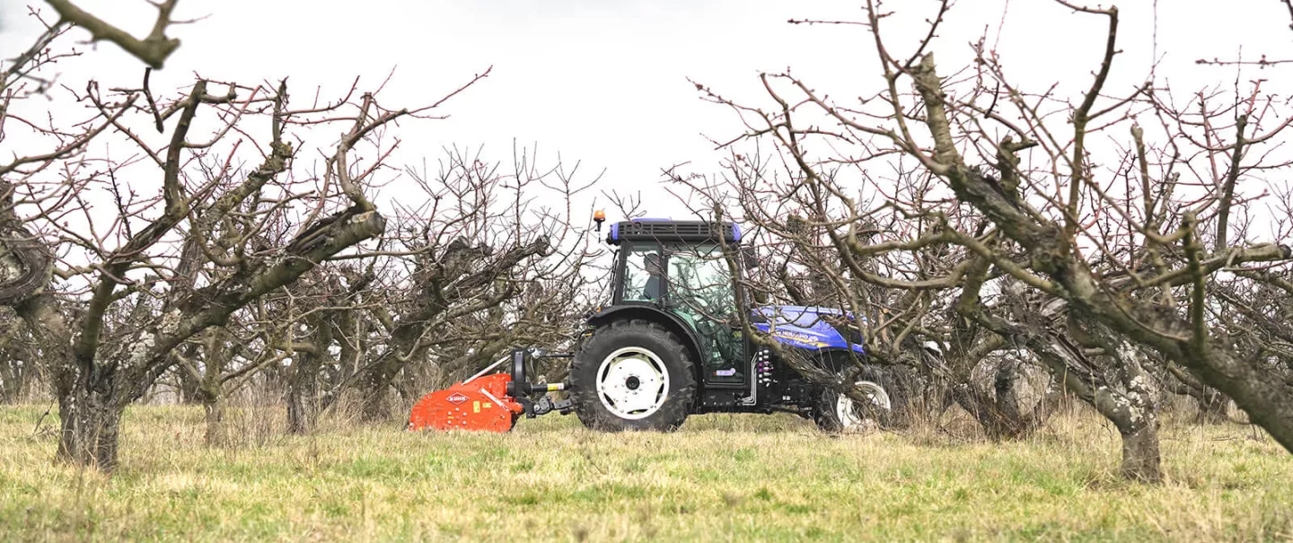 The BV 1800 at work in a cherry tree plot in Eastern France
