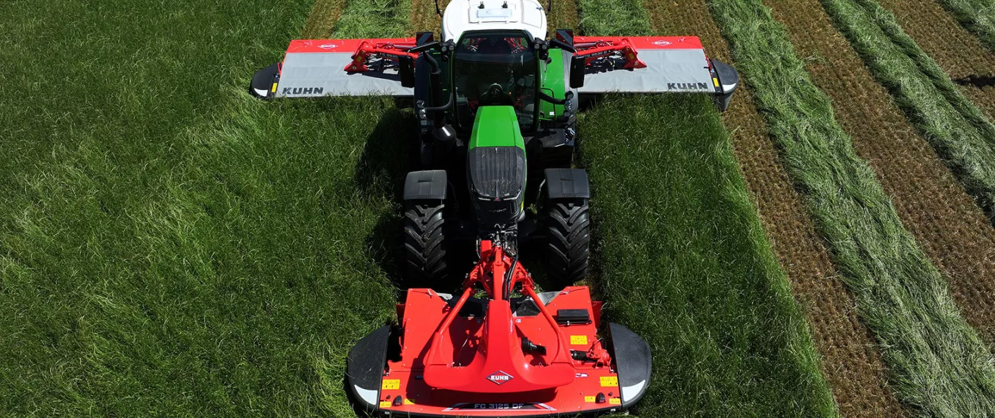 FC 10030 using the mowing unit's individual lift system