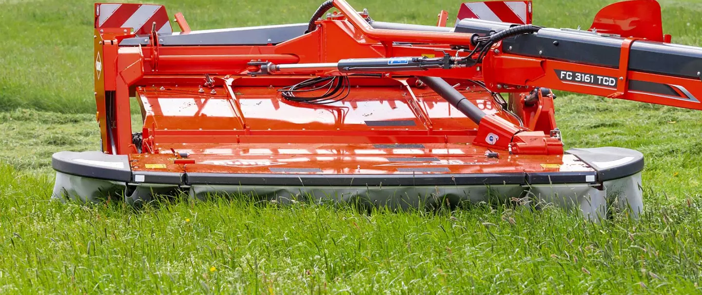 Trailed Centre Pivot Mower Conditioners | KUHN
