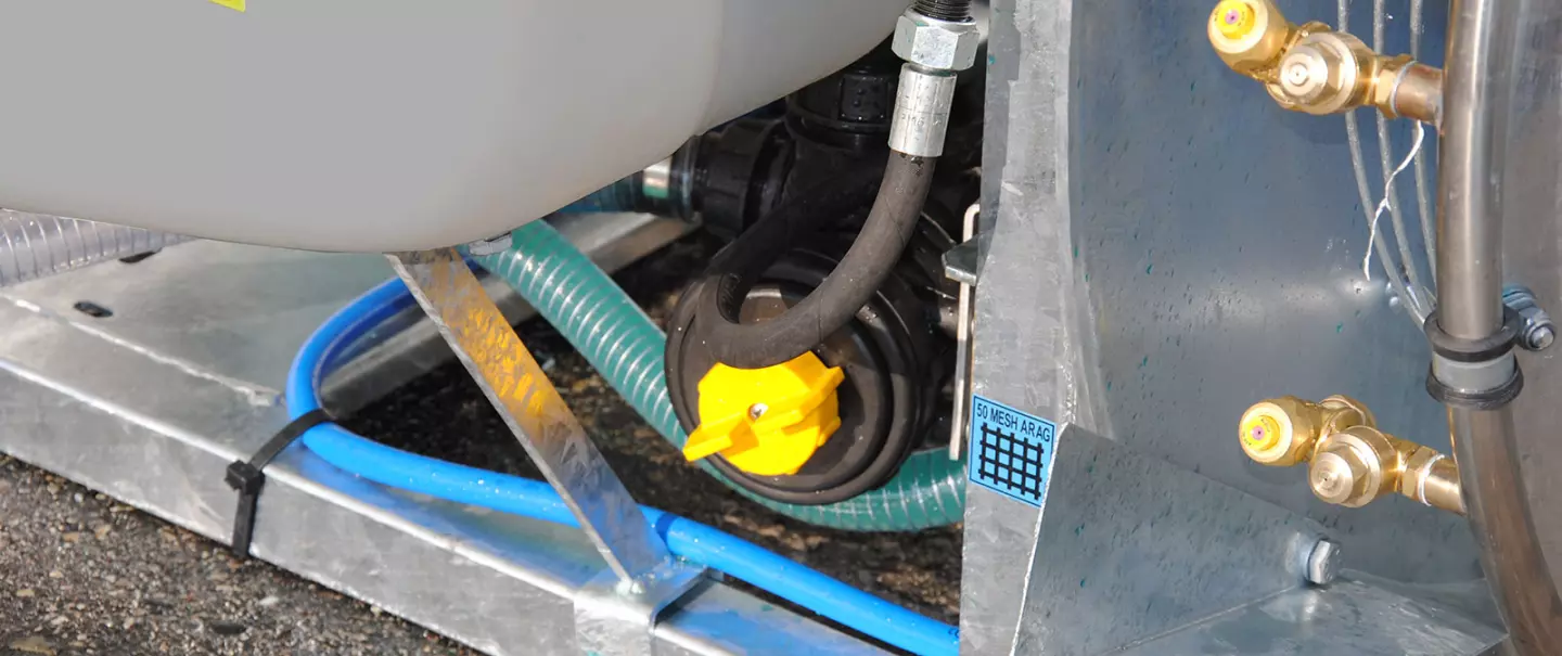 The GEO sprayer's suction feature