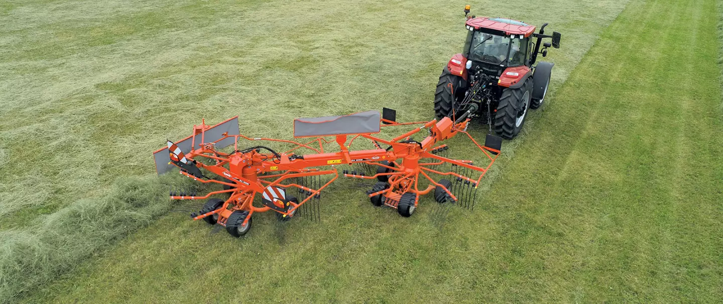 HRK Twin-rotor rakes GA 1002 | KUHN