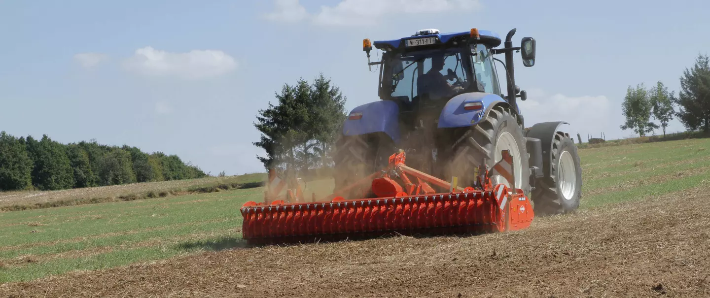 HR 4020 rotorkopeg aan het werk