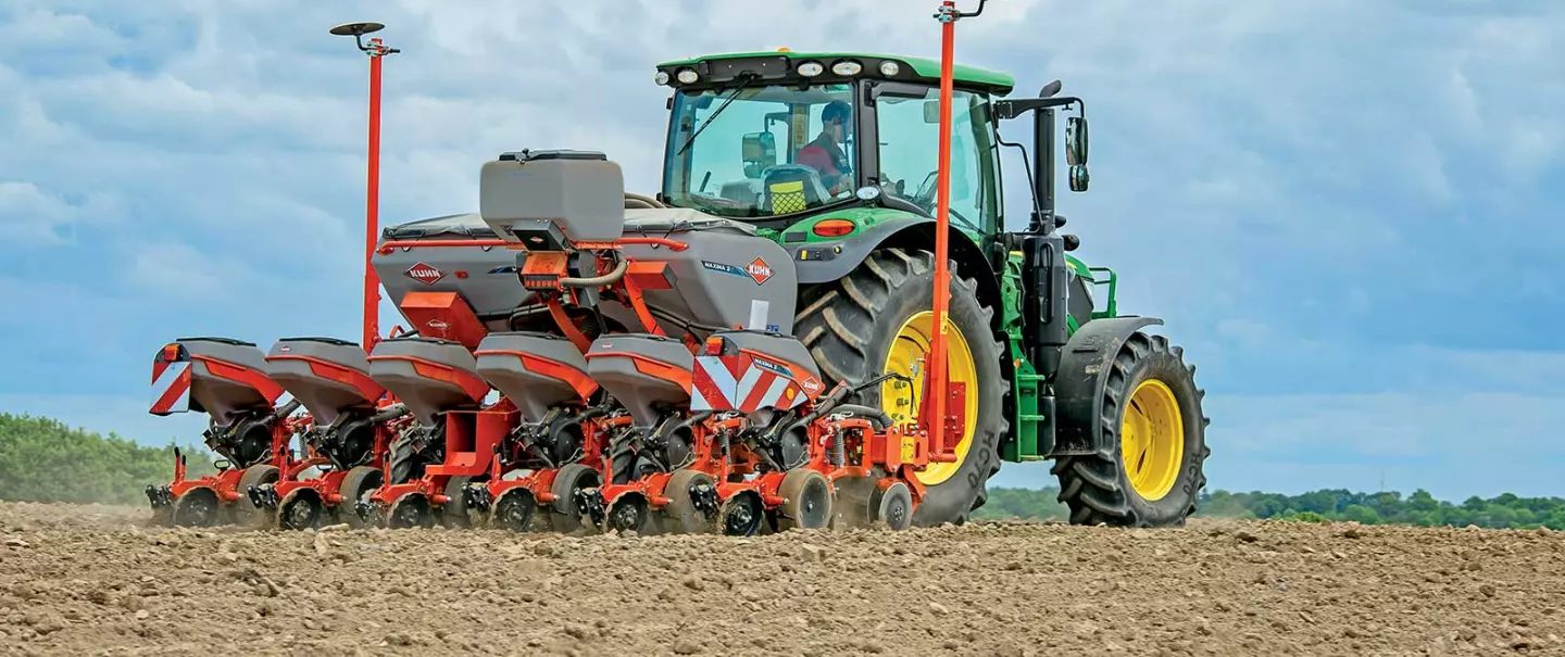 MAXIMA 3 at work in the field